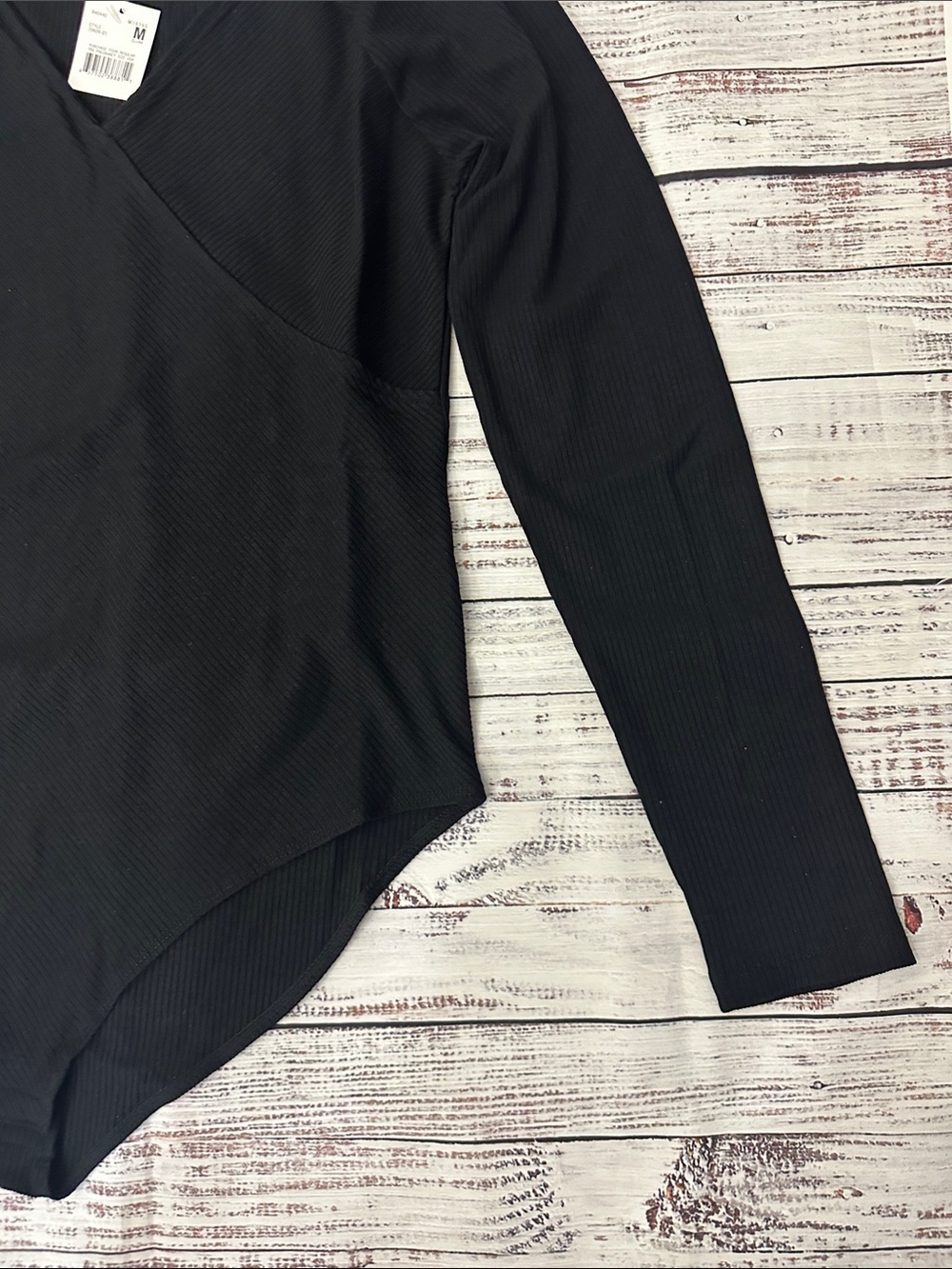 A Pea in the Pod Black Wrap-Front Long Sleeve Bodysuit Sz. M - Picture 6 of 7